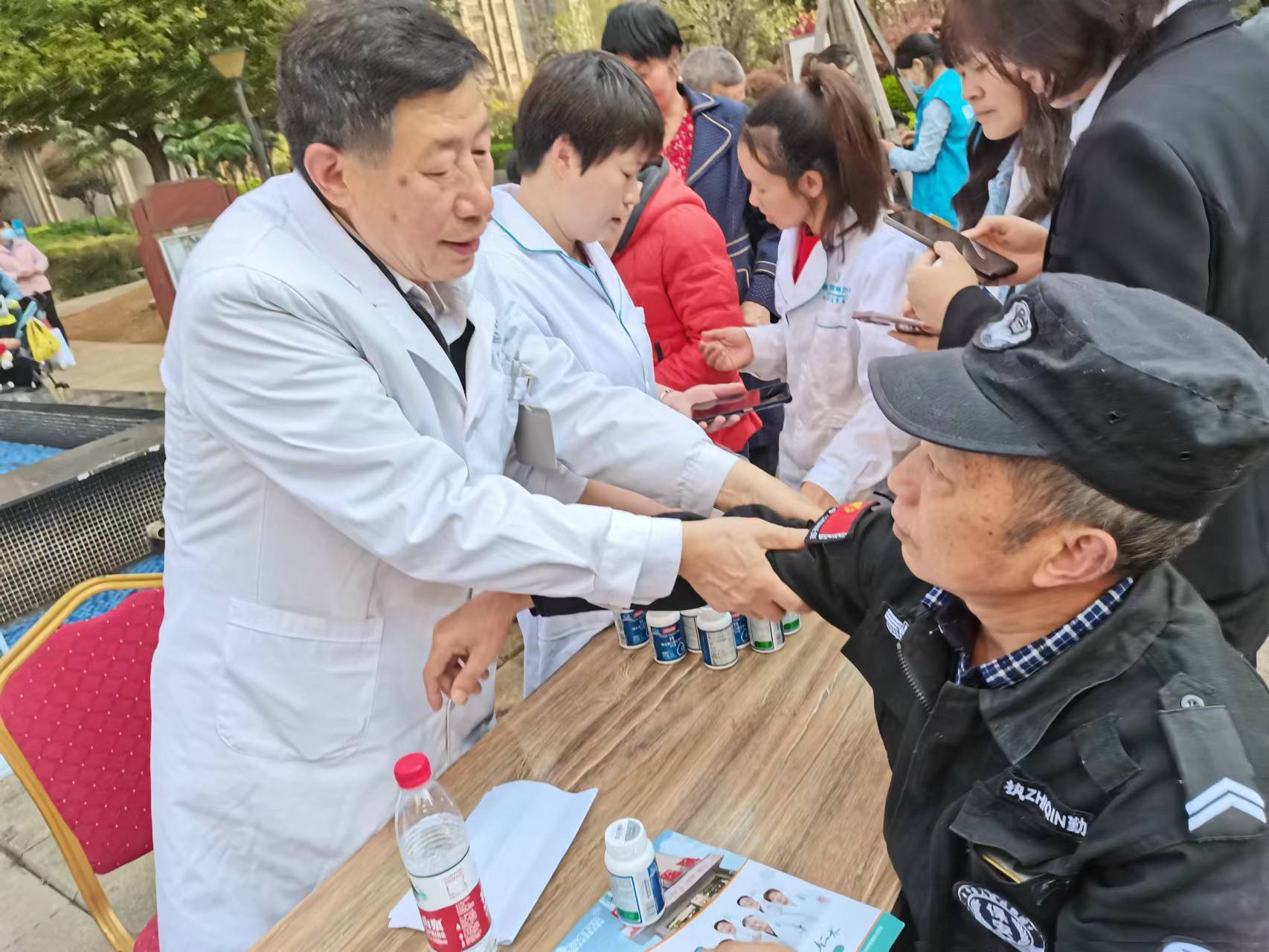 云南最新24小时高价回收医保长沙方法分析(最方便真实的云南长沙医废处理方法)